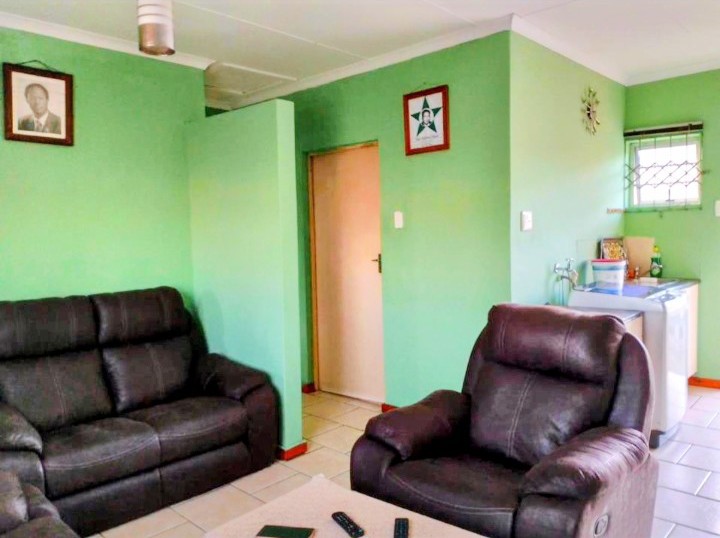 2 Bedroom Property for Sale in Haven Hills Eastern Cape